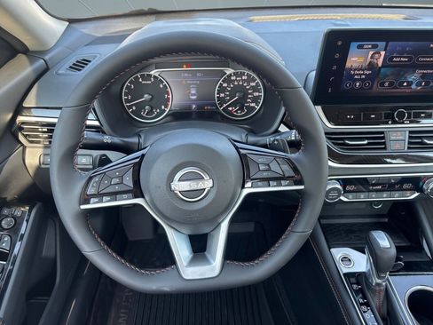 New 2025 Nissan Altima 2.5 SR w/ SR Premium Package image 25