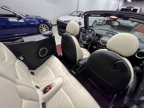 Used 2014 MINI Cooper S image 32
