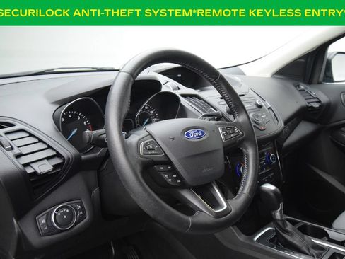 Used 2018 Ford Escape SE w/ SE Sport Appearance Package FWD image 11