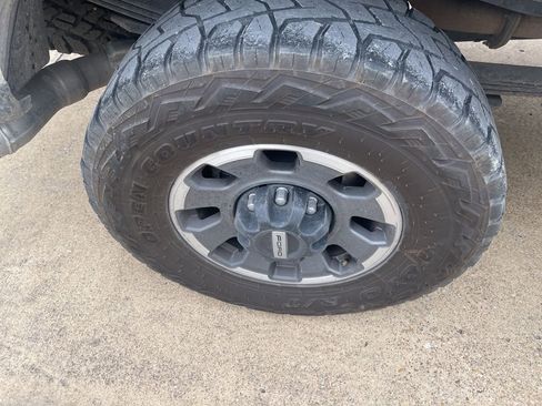 Used 2023 Ford F350 Lariat w/ Lariat Ultimate Package AWD/4WD image 9