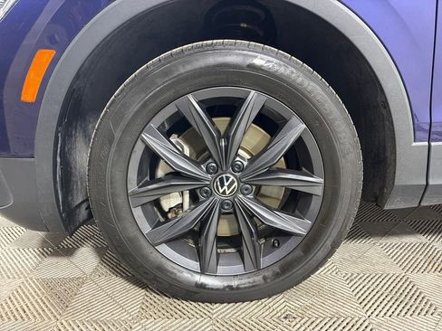 Used 2022 Volkswagen Tiguan SE image 6