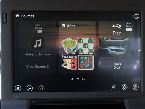 Used 2021 Chrysler Pacifica Touring w/ Uconnect Theater Family Group image 34