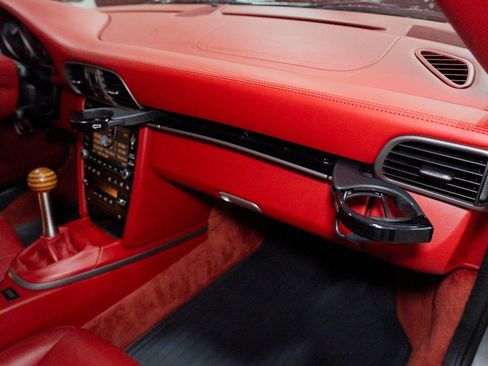 Used 2010 Porsche 911 Carrera image 30