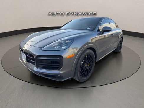 Used 2022 Porsche Cayenne GTS image 11