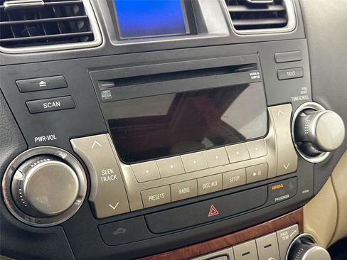 Used 2012 Toyota Highlander Limited image 22