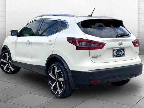 Used 2020 Nissan Rogue Sport SL w/ Premium Package FWD image 11