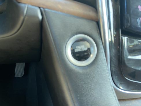 Used 2015 Cadillac Escalade Premium AWD/4WD image 27