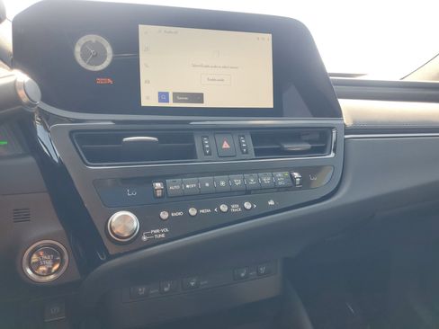 Used 2025 Lexus ES 350 w/ Premium Package FWD image 27