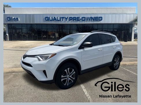 Used 2018 Toyota RAV4 LE w/ Carpet Mat Package FWD image 1