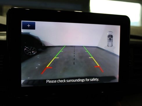 Used 2020 Ford Explorer XLT image 27