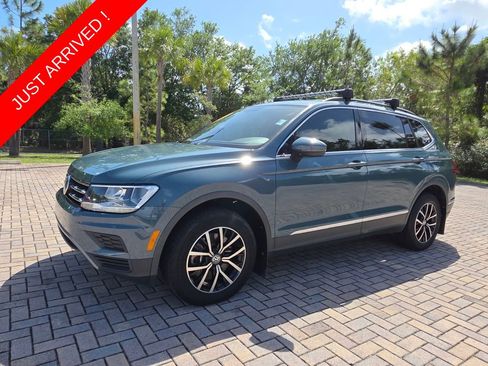 Used 2021 Volkswagen Tiguan SE FWD image 3