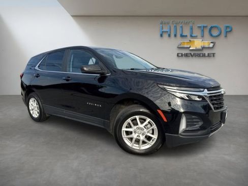 Used 2022 Chevrolet Equinox LT image 2