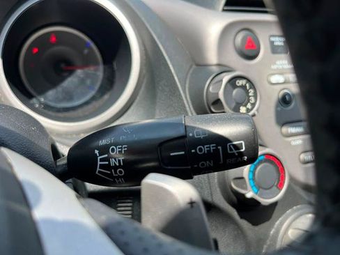 Used 2011 Honda Fit Sport image 25