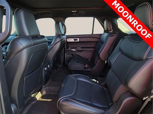 Used 2020 Ford Explorer ST w/ Premium Technology Package image 10