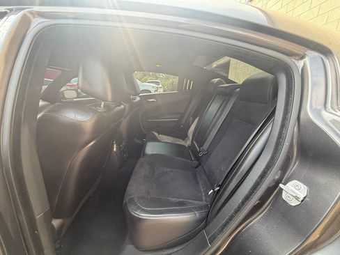 Used 2020 Dodge Charger Scat Pack RWD image 32