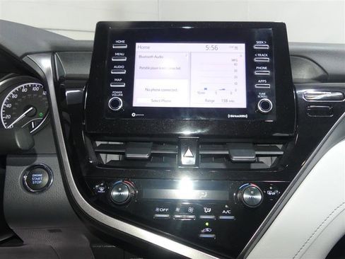 Used 2024 Toyota Camry SE w/ Cold Weather Package FWD image 36