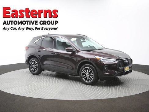 Used 2023 Ford Escape SE FWD image 49