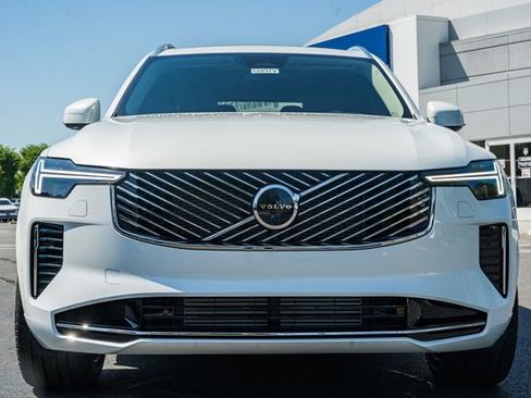 New 2026 Volvo XC90 T8 Ultra w/ Protection Package Premier AWD/4WD image 2