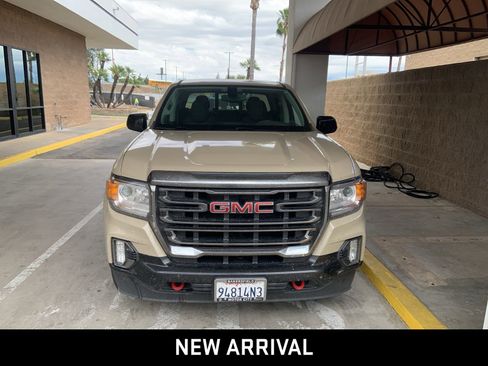 Used 2022 GMC Canyon AT4 AWD/4WD image 2