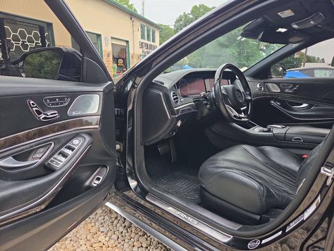 Used 2016 Mercedes-Benz S 63 AMG 4MATIC Sedan image 19