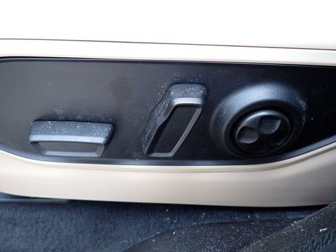 New 2025 Jeep Grand Cherokee L Limited image 17