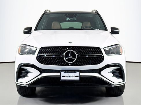 Certified 2025 Mercedes-Benz GLE 580 4MATIC image 3
