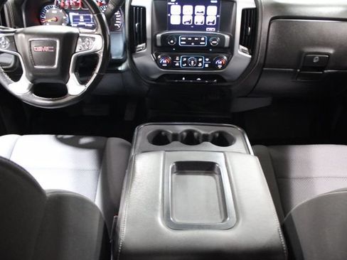 Used 2018 GMC Sierra 1500 SLE w/ SLE Value Package AWD/4WD image 28