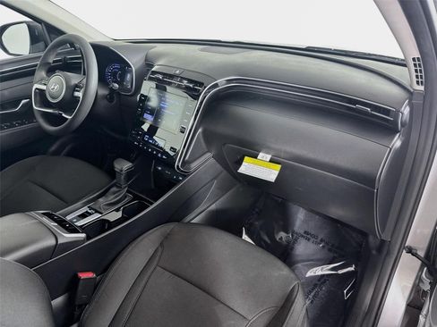 Certified 2024 Hyundai Tucson SEL FWD image 28