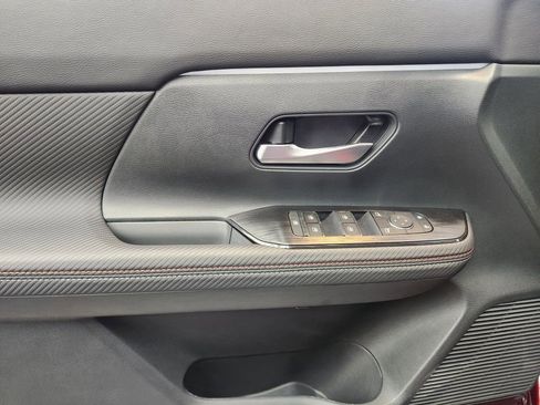 New 2025 Nissan Kicks SR w/ Interior Electronics Package image 6