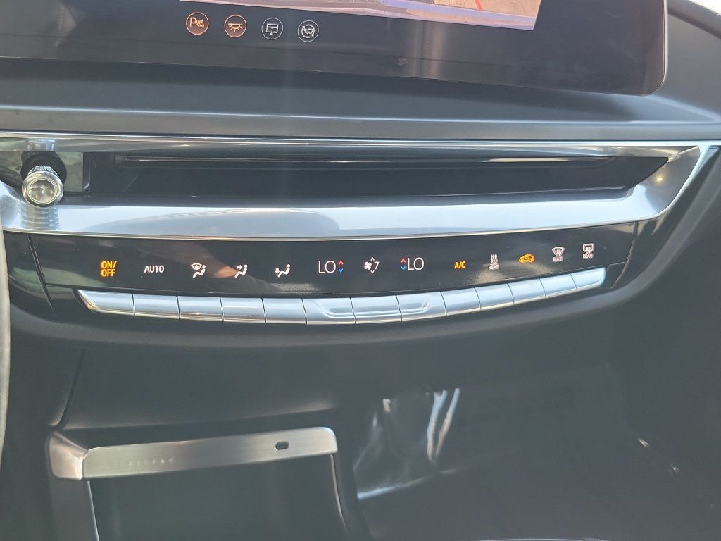 Used 2024 Cadillac Lyriq Tech RWD image 37