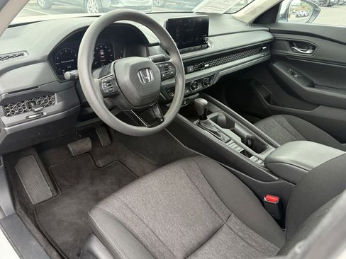 Certified 2023 Honda Accord EX image 10
