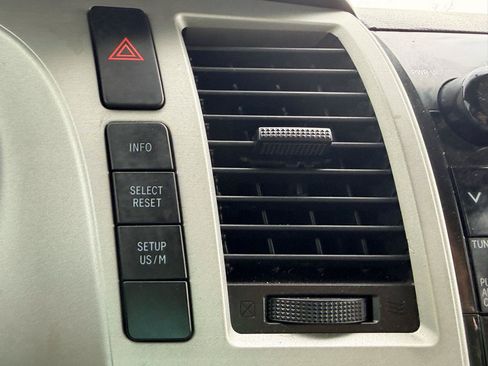 Used 2008 Toyota Sequoia SR5 RWD image 33