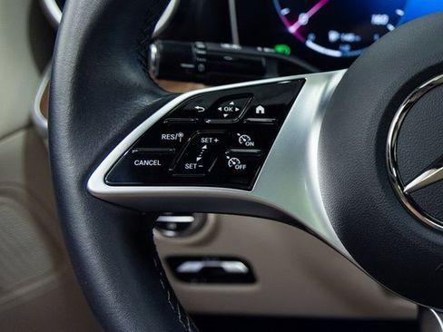 Used 2024 Mercedes-Benz C 300 4MATIC Sedan image 18