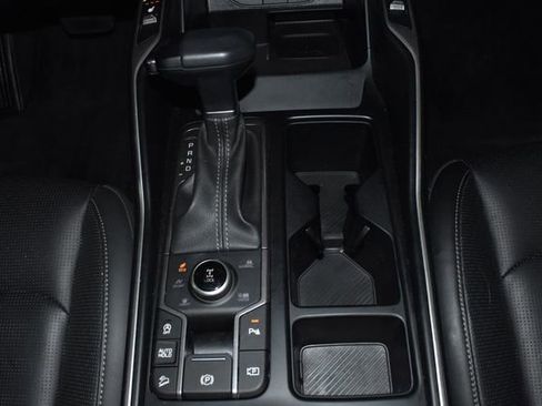 Used 2024 Kia Sorento S image 20