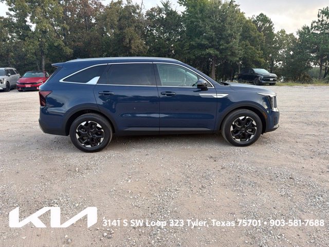 Used 2025 Kia Sorento S FWD image 13
