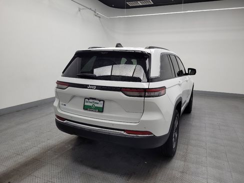 Used 2022 Jeep Grand Cherokee Limited 4xe w/ Luxury Tech Group II image 7