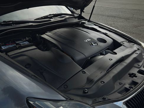Used 2012 Lexus IS 250 w/ Premium Pkg Value Edition RWD image 35