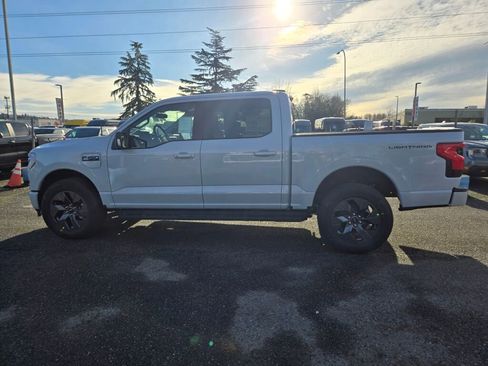 New 2025 Ford F150 Lightning Flash image 7