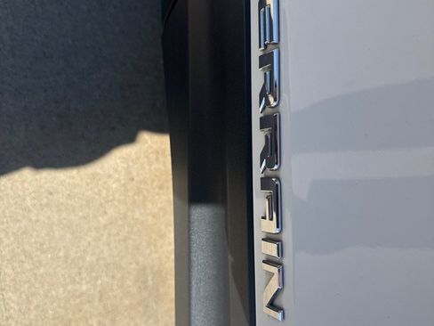 Used 2019 GMC Terrain SLT w/ Preferred Package AWD/4WD image 11