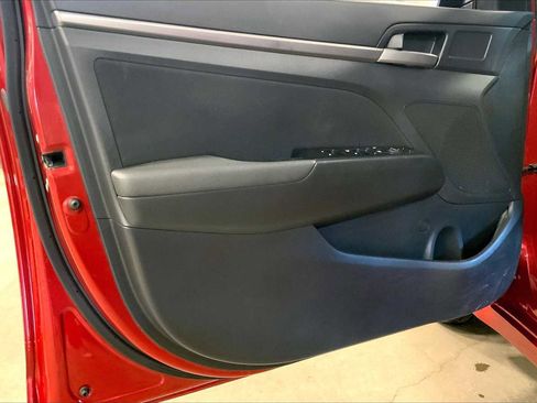 Used 2017 Hyundai Elantra Value Edition image 21