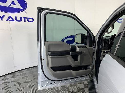 Used 2018 Ford F150 XLT RWD image 13