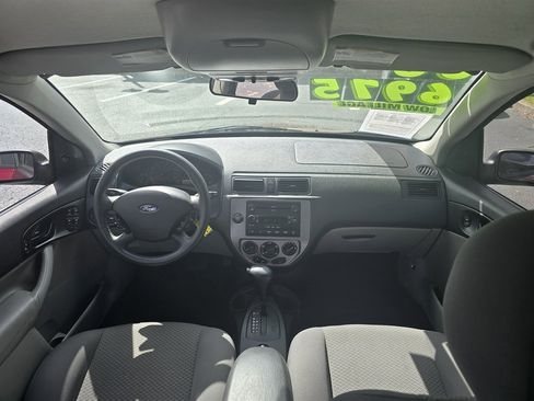 Used 2006 Ford Focus S image 16