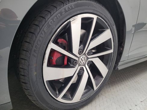Used 2019 Volkswagen Jetta GLI Autobahn FWD image 31