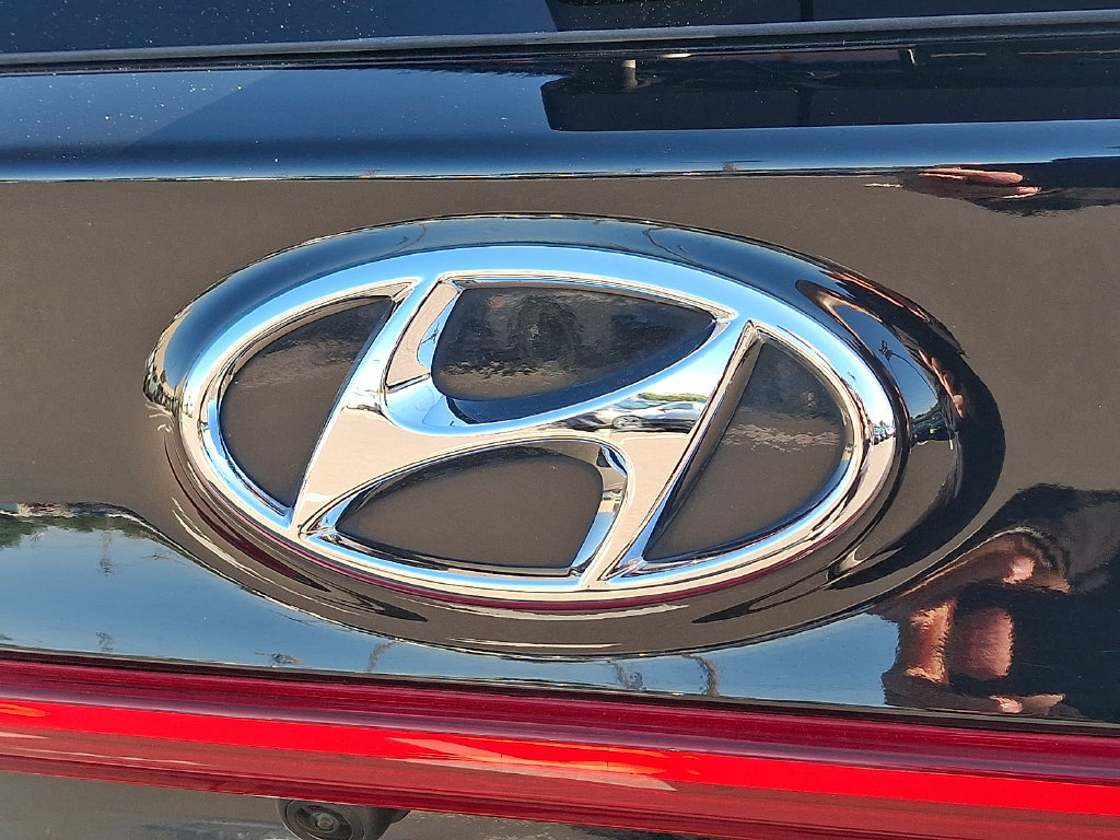 Certified 2023 Hyundai Santa Fe SEL AWD/4WD image 30