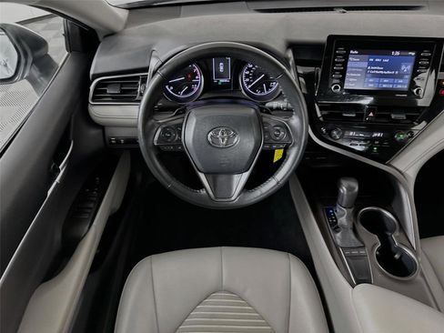 Used 2024 Toyota Camry SE image 22