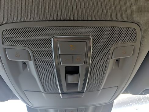 Used 2017 Mercedes-Benz GLS 450 4MATIC image 31