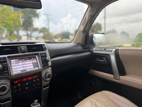 Used 2013 Toyota 4Runner Limited AWD/4WD image 24