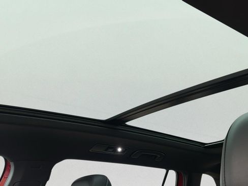 Used 2024 Volkswagen Tiguan SEL R-Line image 23