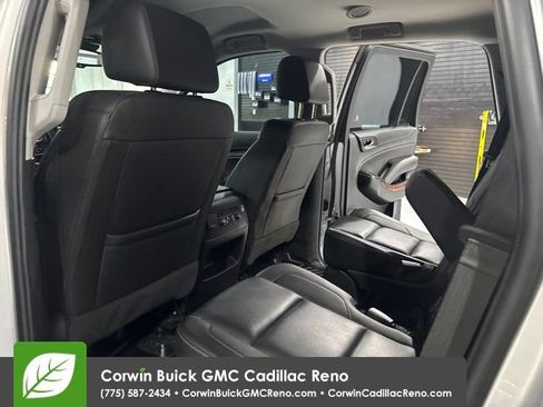 Used 2018 Chevrolet Tahoe Premier RWD image 28