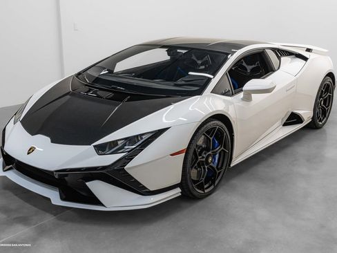 Used 2024 Lamborghini Huracan Tecnica RWD image 17